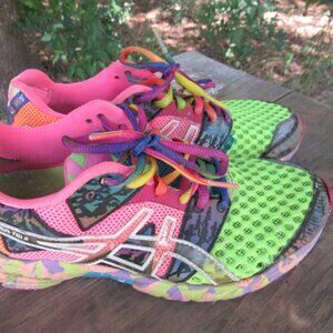 ASICS Gel Noosa Tri 8 Yellow/Pink Ladies Athletic Shoes (SIZE 6.5)
